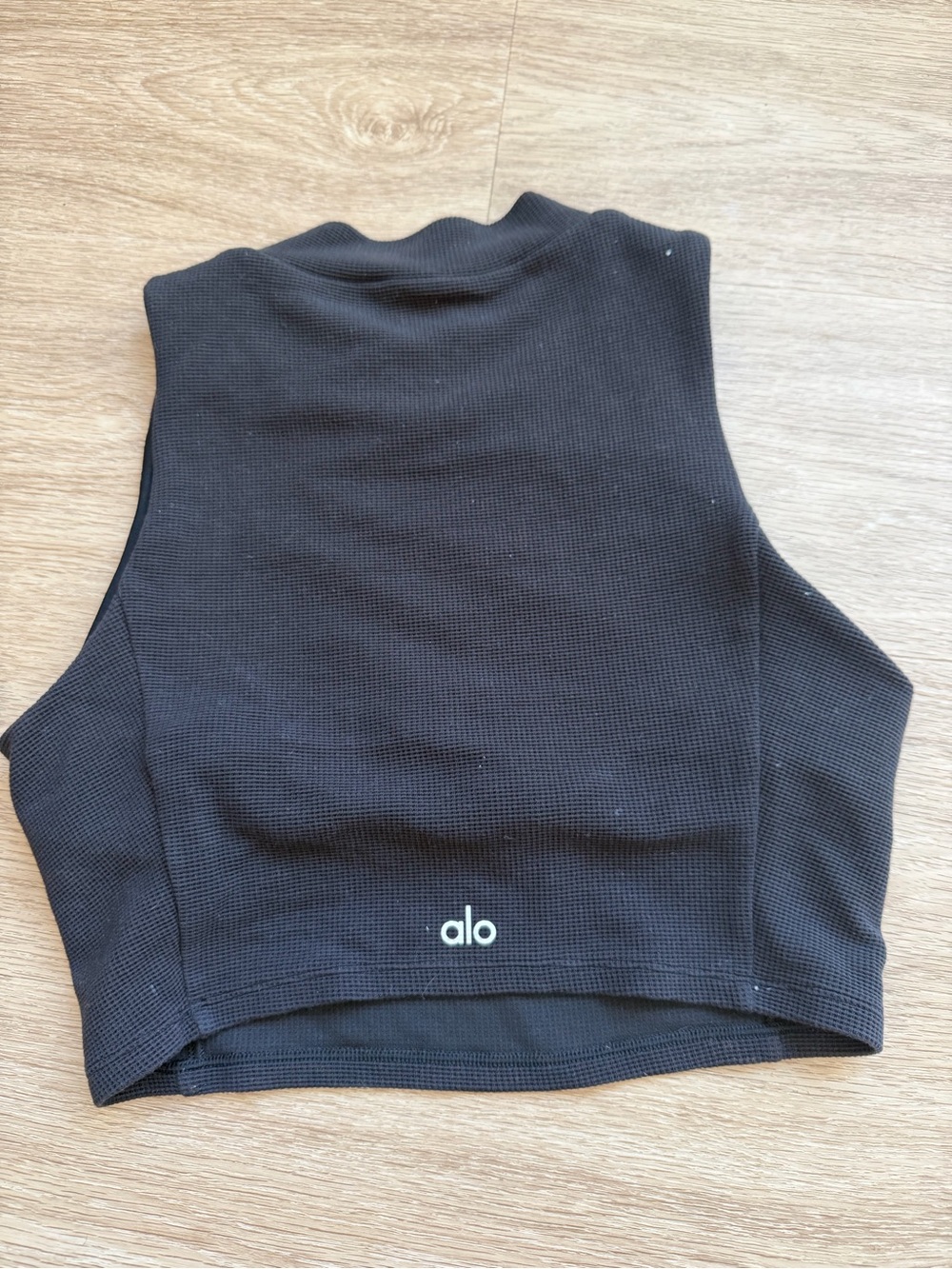 ALO YOGA Micro waffle comfort bra tank size M - Picture 3 of 4